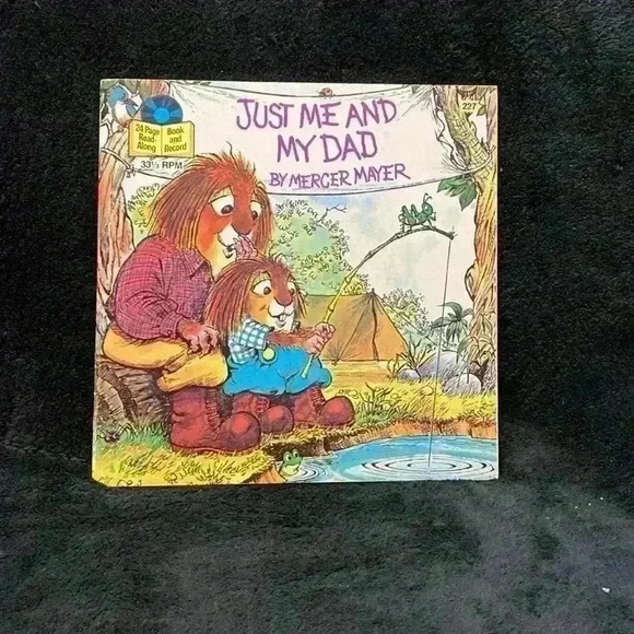 A set of two Vintage 1980s Mercer  Mayer books that include vinyl records - Picture 2 of 14